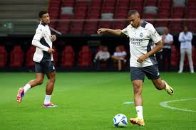 西甲第16輪皇家社會0-2皇家馬德裏 維尼修斯破門約維奇傳射建功.